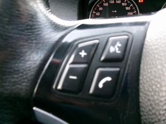 BMW 3-serie 318 I BUSINESS LINE CLIMA NAVI picture 18