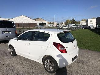 Hyundai I-20 1.4 CRDI picture 3