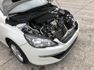 Peugeot 308 1.2 picture 19