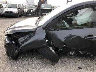 Dacia Sandero 1.0 picture 8