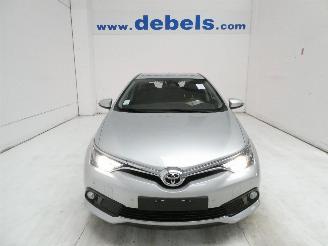 Vaurioauto  passenger cars Toyota Auris 1.2 COMFORT 2017/7