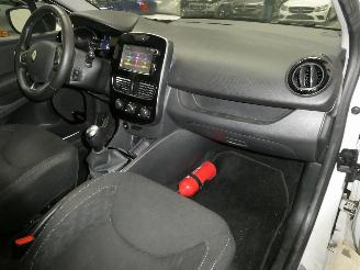 Renault Clio IV GRANDTOUR LIMITED picture 12