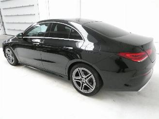 Mercedes Cla-klasse 200 picture 4