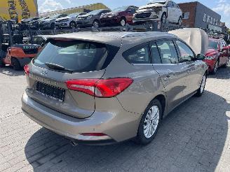 Ford Focus CLIPPER TITANIUM picture 4
