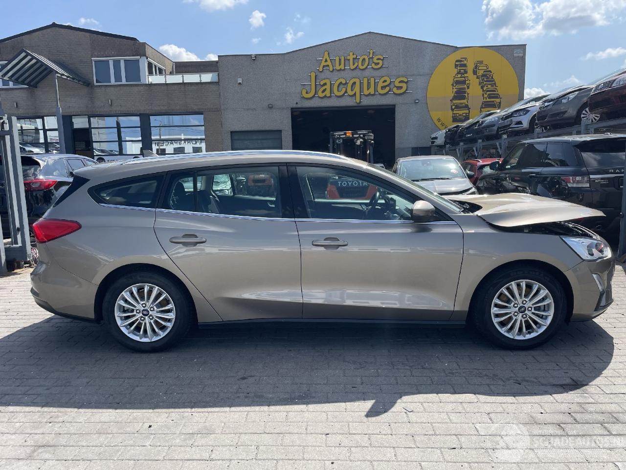 Ford Focus CLIPPER TITANIUM