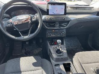 Ford Focus CLIPPER TITANIUM picture 6