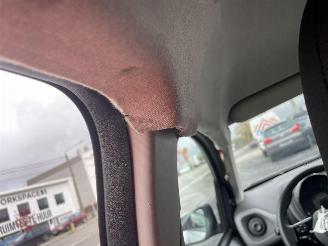 Peugeot 108 ACTIVE picture 17