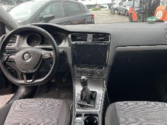 Volkswagen Golf TRENDLINE picture 6