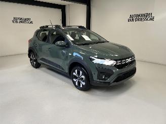 Voiture accidenté Dacia Sandero AUTOMATIQUE 2025/5