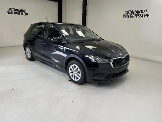 krockskadad bil auto Skoda Fabia AMBITION 2023/1