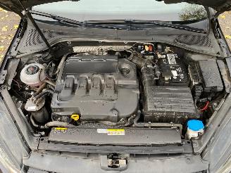 Volkswagen Golf COMFORTLINE picture 5