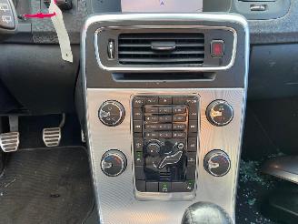 Volvo V-60 V 60 R-DESIGN picture 33