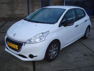Peugeot 208 5 DEURS AIRCO picture 3