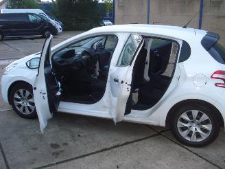 Peugeot 208 5 DEURS AIRCO picture 9