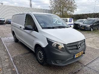 skadebil bedrijf Mercedes Vito 109 CDI FUNCTIONEL LANG 2018/10