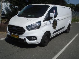 skadebil bedrijf Ford Transit Custom L2-H1 2.0 DCI  EURO 6       AIRCO 77KW 2018/8