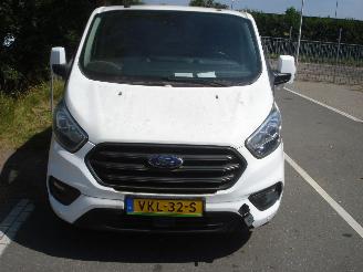 Ford Transit Custom L2-H1 2.0 DCI  EURO 6       AIRCO 77KW picture 2