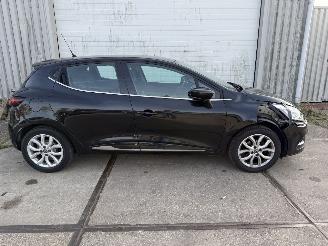 Renault Clio 0.9 TCe Intens picture 4