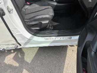 Peugeot 2008 GT-LINE AUTOMAAT NAVI CLIMA CAMERA LED PDC B.J 2022 picture 14