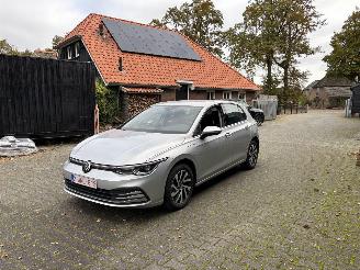 skadebil auto Volkswagen Golf HYBRIDE PLUG IN AUTOMAAT NAVI CLIMA CAMERA LED VIRT DASH B.J 2021 2021/1