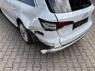 Audi A4 Avant HYBRIDE 2.0 S-LINE AUTOMAAT SPORT NAVI CLIMA LED PDC B.J 06-2019 picture 13