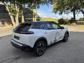 Peugeot 2008 GT LINE AUTOMAAT 130 PK NAVI CLIMA CAMERA VIRT DASH LED LEER B.J 2022 picture 4
