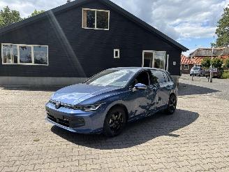 uszkodzony samochody osobowe Volkswagen Golf 8,5 FACELIFT 1.5 NAVI CLIMA CAMERA LED VIRT DASH B.J 12-2024 2024/12