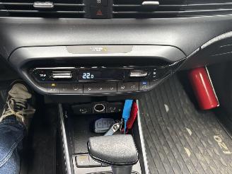 Hyundai I-20 AUTOMAAT 100 PK PREMIUM SPORT BOSE NAVI CLIMA CAMERA LED B.J 12-2024 picture 13