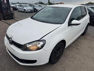 krockskadad bil auto Volkswagen Golf  2011/9