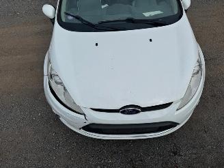 Ford Fiesta TITANIUM picture 11