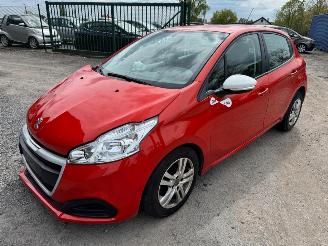 skadebil auto Peugeot 208  2019/4