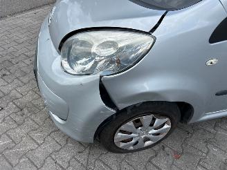 Citroën C1 1.0 12V Hatchback  Benzine 998cc 50kW (68pk) FWD 2005-06/2014-09 (PMCFA; PMCFB; PNCFA; PNCFB) 1KRFE; CFB; 384F; CFA picture 16