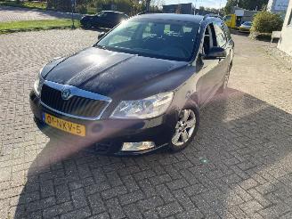 Damaged car Skoda Octavia 1.6 TDI Greenline Combi/o 4Dr Diesel 1.598cc 77kW (105pk) 2010/10