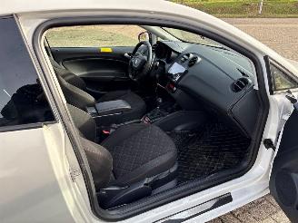 Seat Ibiza 1.4 TSI 16V FR Hatchback 2Dr Benzine 1.390cc 110kW (150pk) FWD 2009-03/2012-10 (6J1) CAVF picture 13