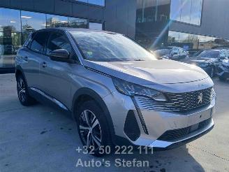 Schadeauto Peugeot 3008 ALLURE 2022/2