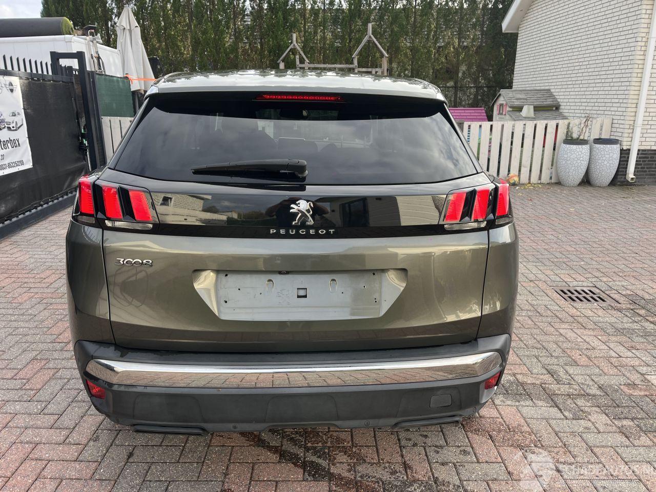 Peugeot 3008 1,2 BENZINE 131,PS  ALLURE