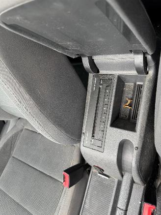 Volkswagen Golf 1.4 TSI Comfortline Business PANO picture 17