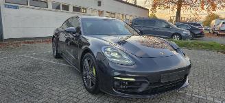 Auto incidentate Porsche Panamera 4E-Hybride*Platinium*Panoramaschuifdak*Luchtvering*HeadUp*Sport Chrono Paket Plus*Ambiente*Bose Soundsystem*ACC*Camera Surround View* 2022/10