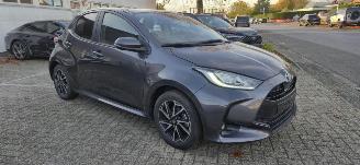 Avarii autoturisme Toyota Yaris 1.5 Hybride* Navigatie*LED*Aluminium velgen*Camera*trekhaak*KeylessGo* 2023/10