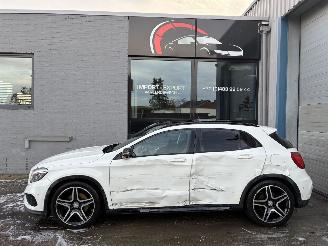 Damaged car Mercedes GLA MERCEDES GLA220d AMG 4 MATIC 2015 2015/6