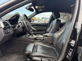 BMW 3-serie 320i High Executive NAP ORIGINELE NL AUTO! picture 11