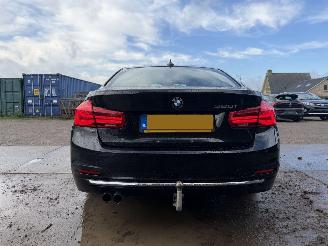 BMW 3-serie 320i High Executive NAP ORIGINELE NL AUTO! picture 9