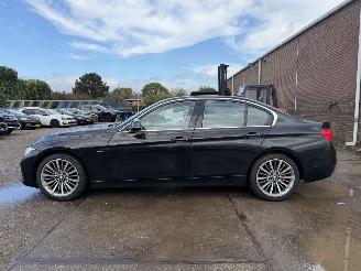BMW 3-serie 320i High Executive NAP ORIGINELE NL AUTO! picture 12