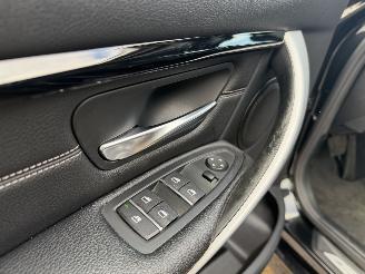 BMW 3-serie 320i High Executive NAP ORIGINELE NL AUTO! picture 16