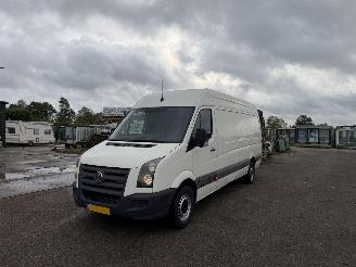 Damaged car Volkswagen Crafter 35 2.5 TDI L4H3 2010/1