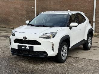 Voiture accidenté Toyota Yaris Cross 1.5 HYBRID 2025/1