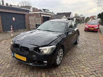 Vaurioauto  passenger cars BMW 1-serie 118d DAK AUTOMAAT 2013/1