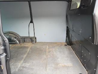 Volkswagen Caddy maxi AUTOMATIC 4X4 picture 7