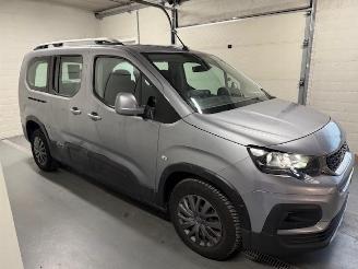 Vaurioauto  passenger cars Peugeot Rifter + WHEELCHAIR LIFT 2021/3