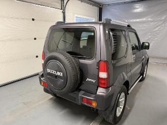 Suzuki Jimny  picture 9
